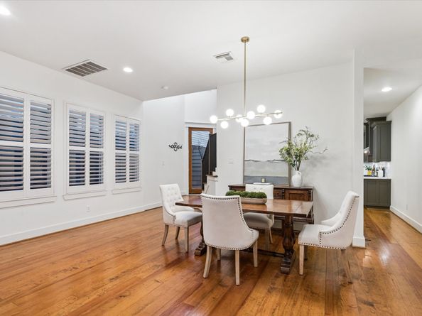 636 E 6th 1/2 Street, Houston TX 77007