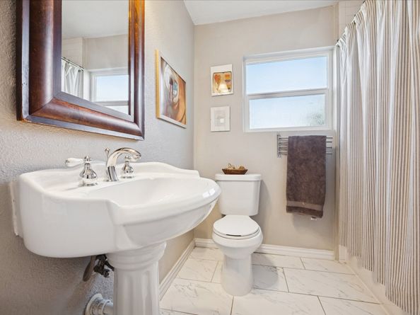 5651 Truett Street, Houston TX 77023