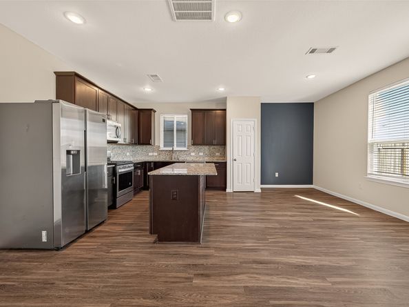 7202 Hobby Wind Ridge Drive, Houston TX 77075