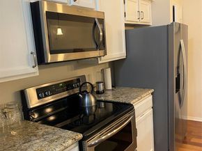 580 Wilcrest Drive 580, Houston TX 77042