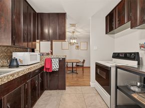 145 E Twickenham Trail, Houston TX 77076