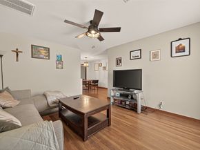 145 E Twickenham Trail, Houston TX 77076