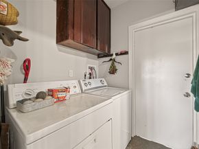 145 E Twickenham Trail, Houston TX 77076