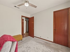 145 E Twickenham Trail, Houston TX 77076