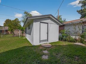 145 E Twickenham Trail, Houston TX 77076