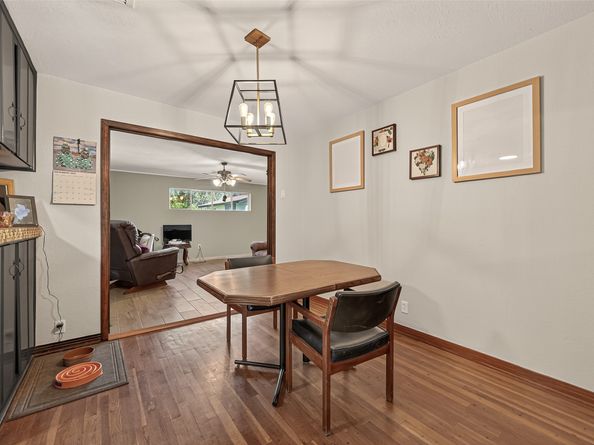 145 E Twickenham Trail, Houston TX 77076