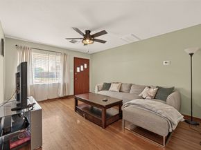 145 E Twickenham Trail, Houston TX 77076