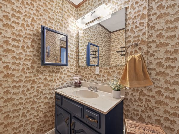 145 E Twickenham Trail, Houston TX 77076