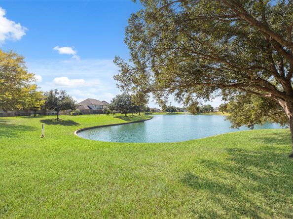 15106 Oldtown Bridge Court, Sugar Land TX 77498