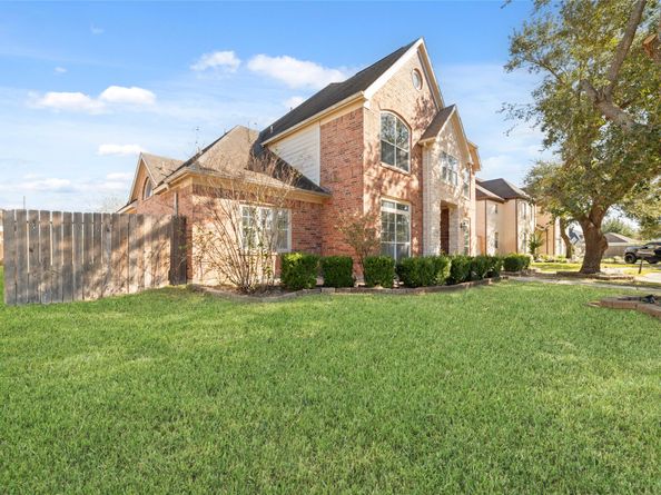 15106 Oldtown Bridge Court, Sugar Land TX 77498