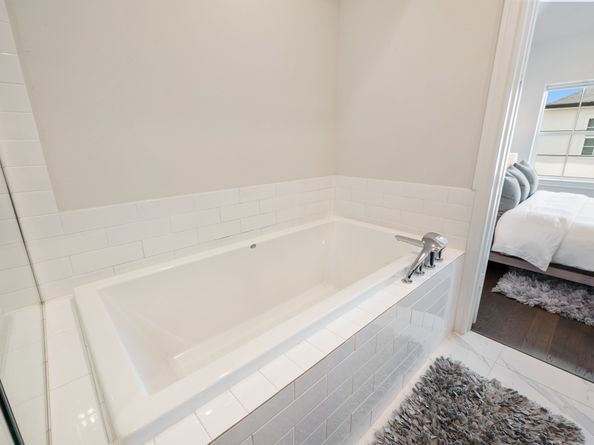 2711 Stelter Place, Houston TX 77007