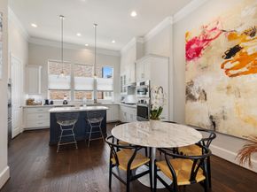 2711 Stelter Place, Houston TX 77007