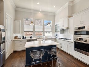 2711 Stelter Place, Houston TX 77007