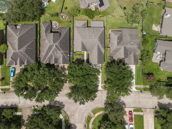 1202 Ivory Meadow Lane, Sugar Land TX 77479