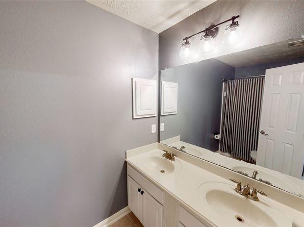 14427 Brighton Trace Lane, Houston TX 77044