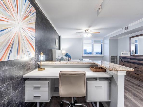 3525 Sage Road 1511, Houston TX 77056