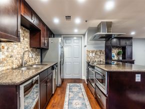 3525 Sage Road 1511, Houston TX 77056