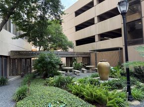 3525 Sage Road 1511, Houston TX 77056