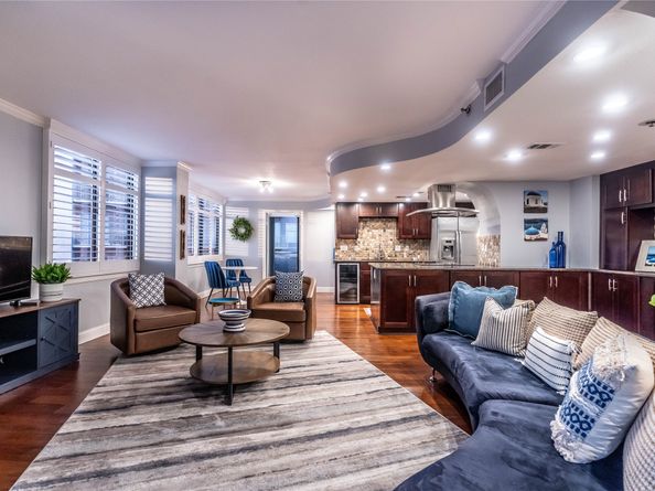 3525 Sage Road 1511, Houston TX 77056