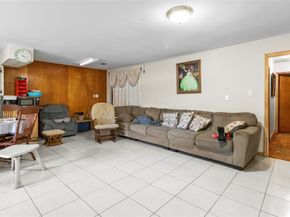 4911 Edfield Street, Houston TX 77033