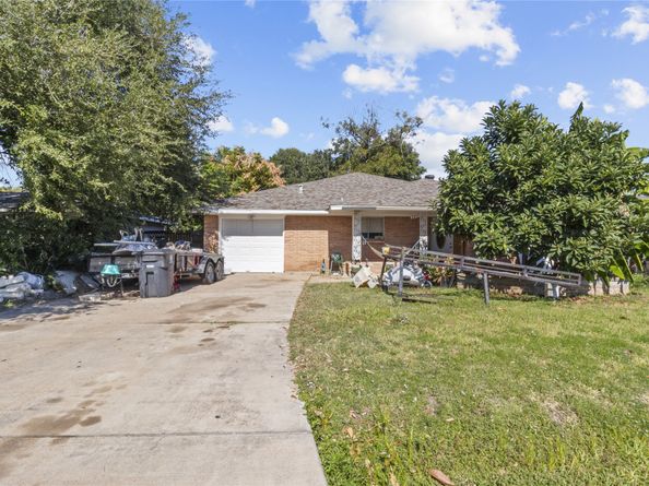 4911 Edfield Street, Houston TX 77033