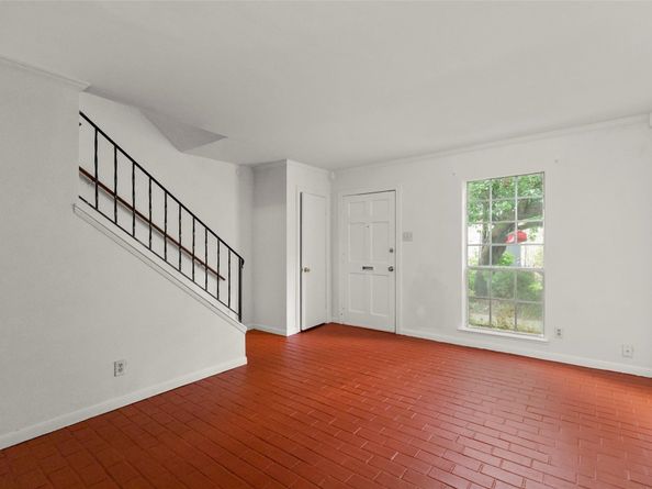 5239 Arboles Drive M, Houston TX 77035