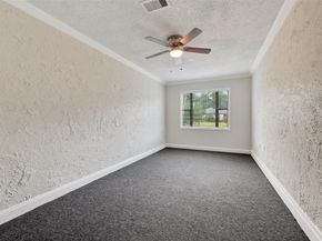 6112 Pineway Boulevard, Houston TX 77023