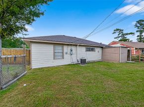 6112 Pineway Boulevard, Houston TX 77023