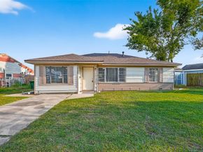 6112 Pineway Boulevard, Houston TX 77023