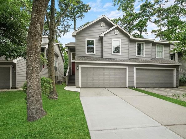 101 N Villa Oaks Drive, The Woodlands TX 77382