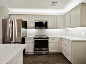 101 N Villa Oaks Drive, The Woodlands TX 77382