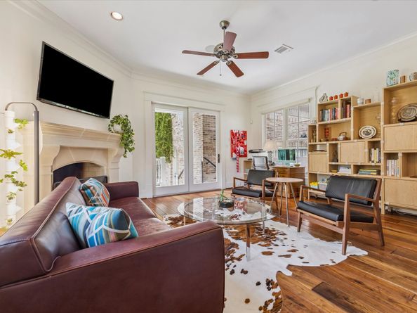 1819 Banks Street, Houston TX 77098