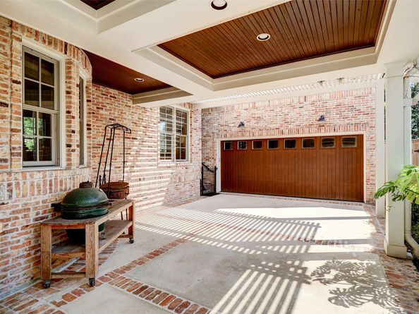 1819 Banks Street, Houston TX 77098