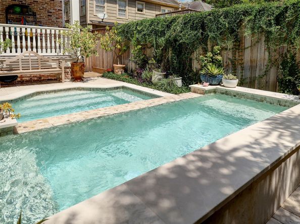 1819 Banks Street, Houston TX 77098