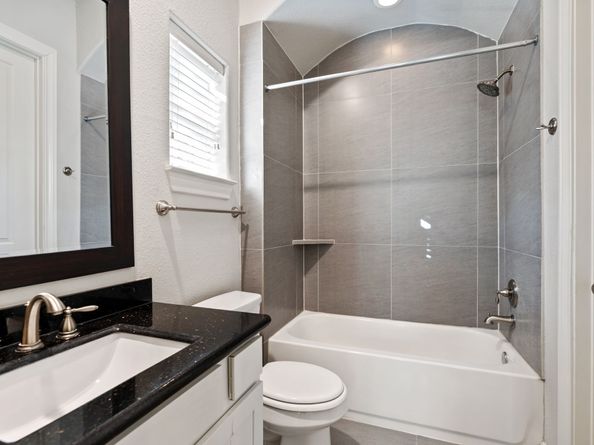 10937 Wrenwood Manor, Houston TX 77043