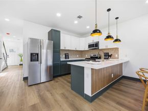 7117 Springdale Street A/B, Houston TX 77028