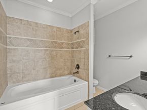 3101 Fairdale Oaks E, Houston TX 77057