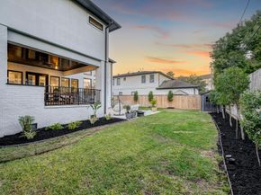 3205 Durhill Street, Houston TX 77025