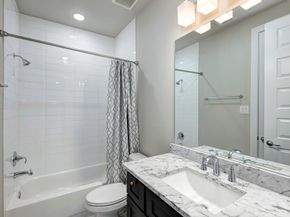 3205 Durhill Street, Houston TX 77025