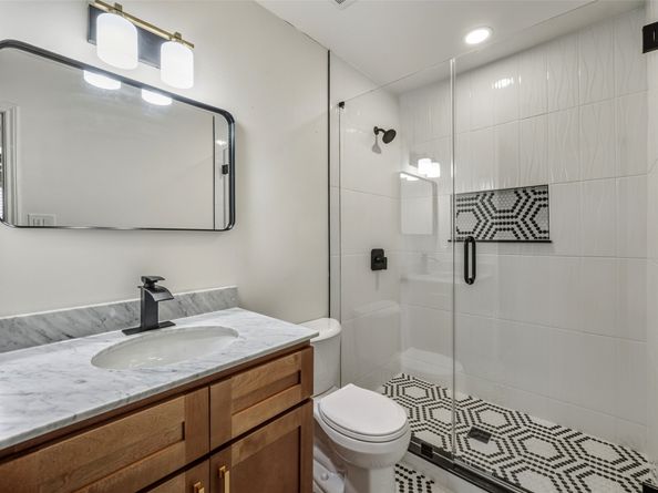 10370 Longmont Drive, Houston TX 77042