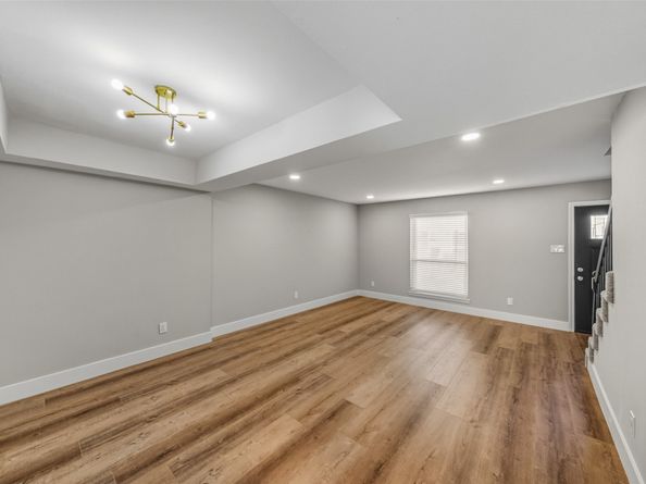 10370 Longmont Drive, Houston TX 77042