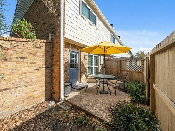 10370 Longmont Drive, Houston TX 77042