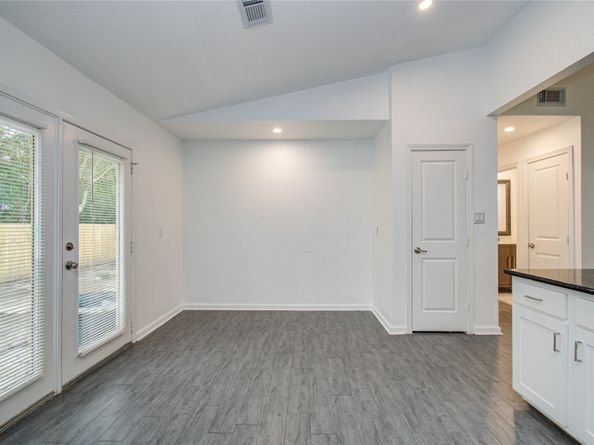 16 N Circlewood Glen, The Woodlands TX 77381