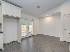 16 N Circlewood Glen, The Woodlands TX 77381