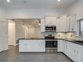 16 N Circlewood Glen, The Woodlands TX 77381