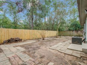 16 N Circlewood Glen, The Woodlands TX 77381