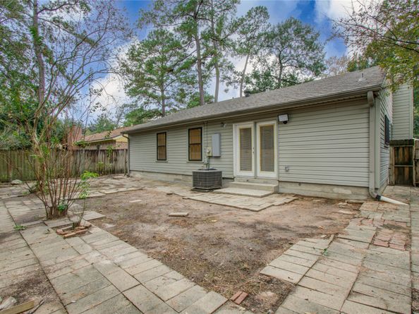 16 N Circlewood Glen, The Woodlands TX 77381