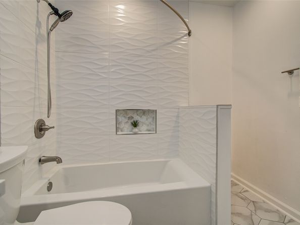 16 N Circlewood Glen, The Woodlands TX 77381