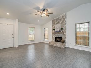 16 N Circlewood Glen, The Woodlands TX 77381