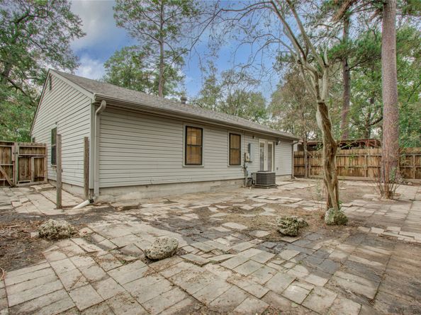 16 N Circlewood Glen, The Woodlands TX 77381